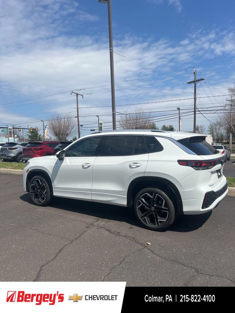 Used 2026 Volkswagen Tiguan SEL R-Line image 5