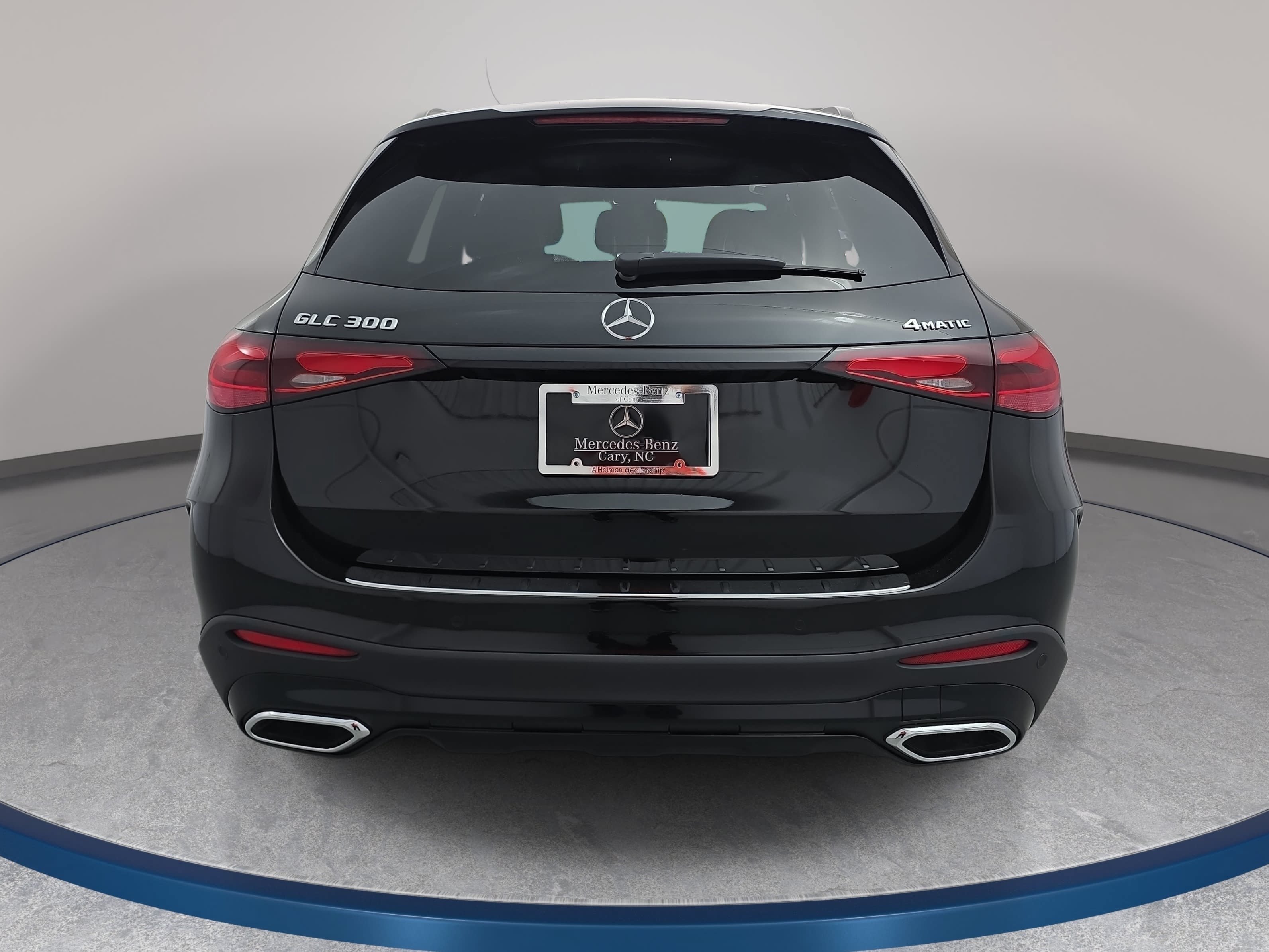 Used 2026 Mercedes-Benz GLC 300 4MATIC image 6