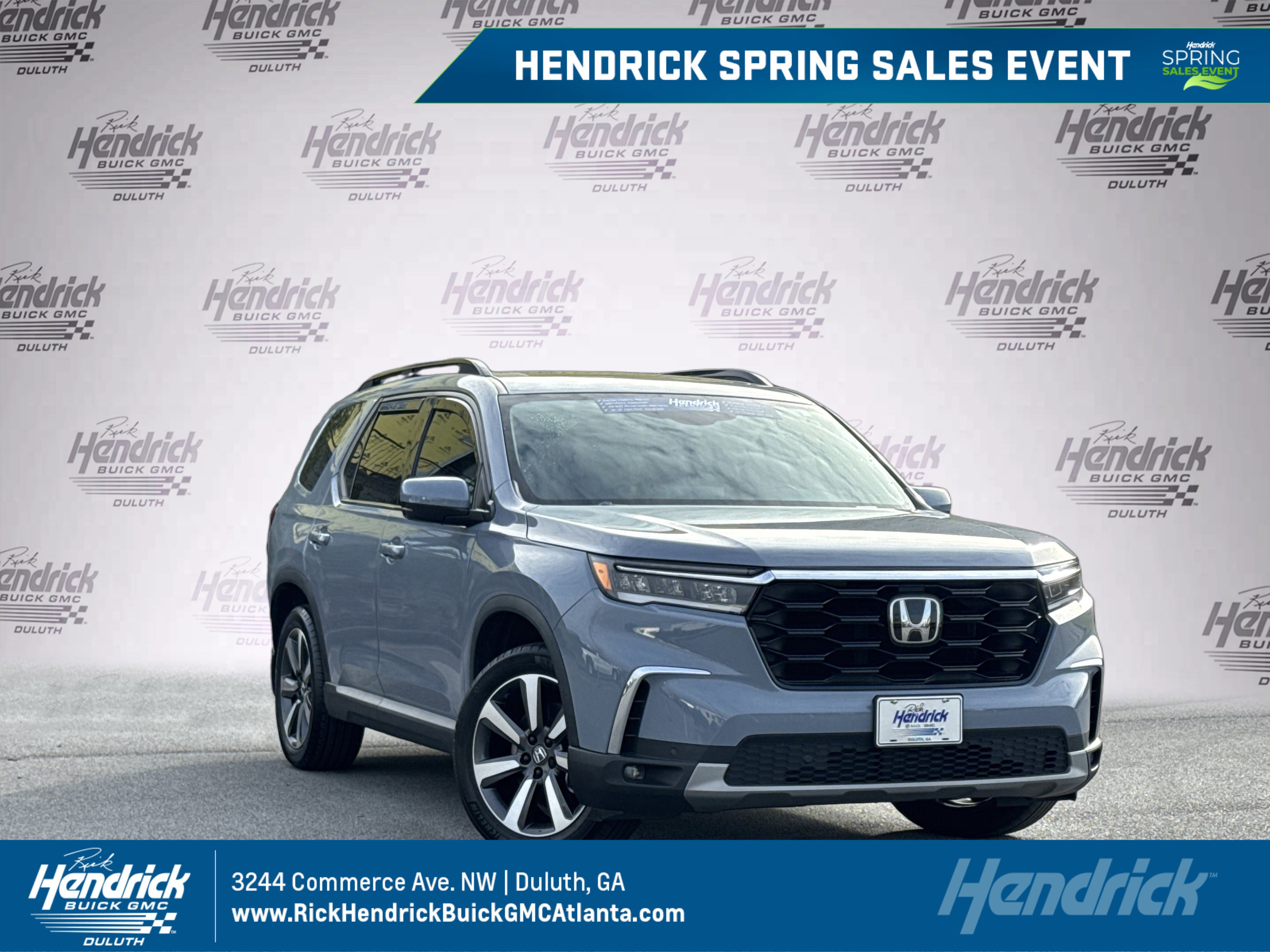 Used 2025 Honda Pilot Touring image 1