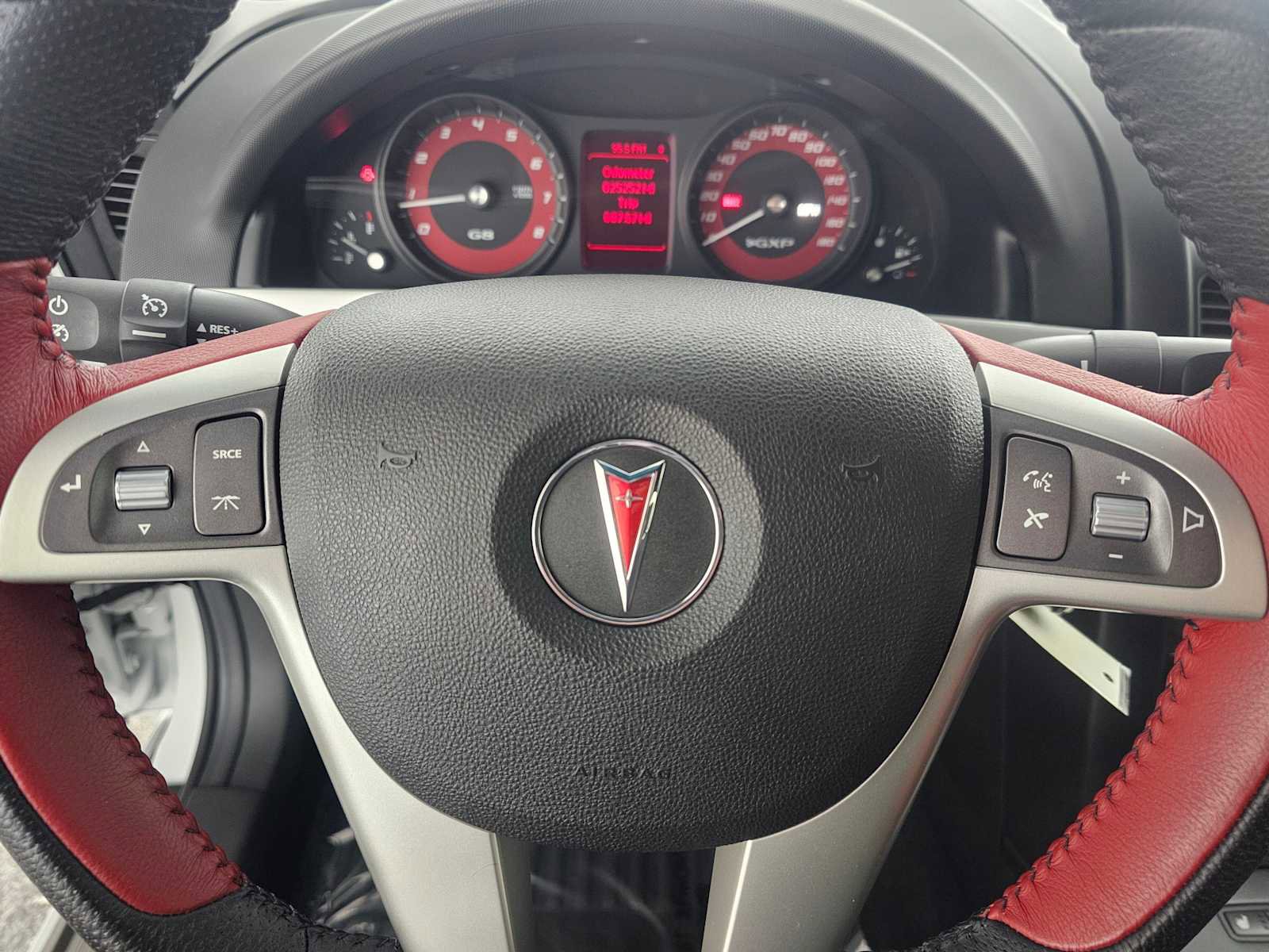 Used 2009 Pontiac G8 GXP image 22