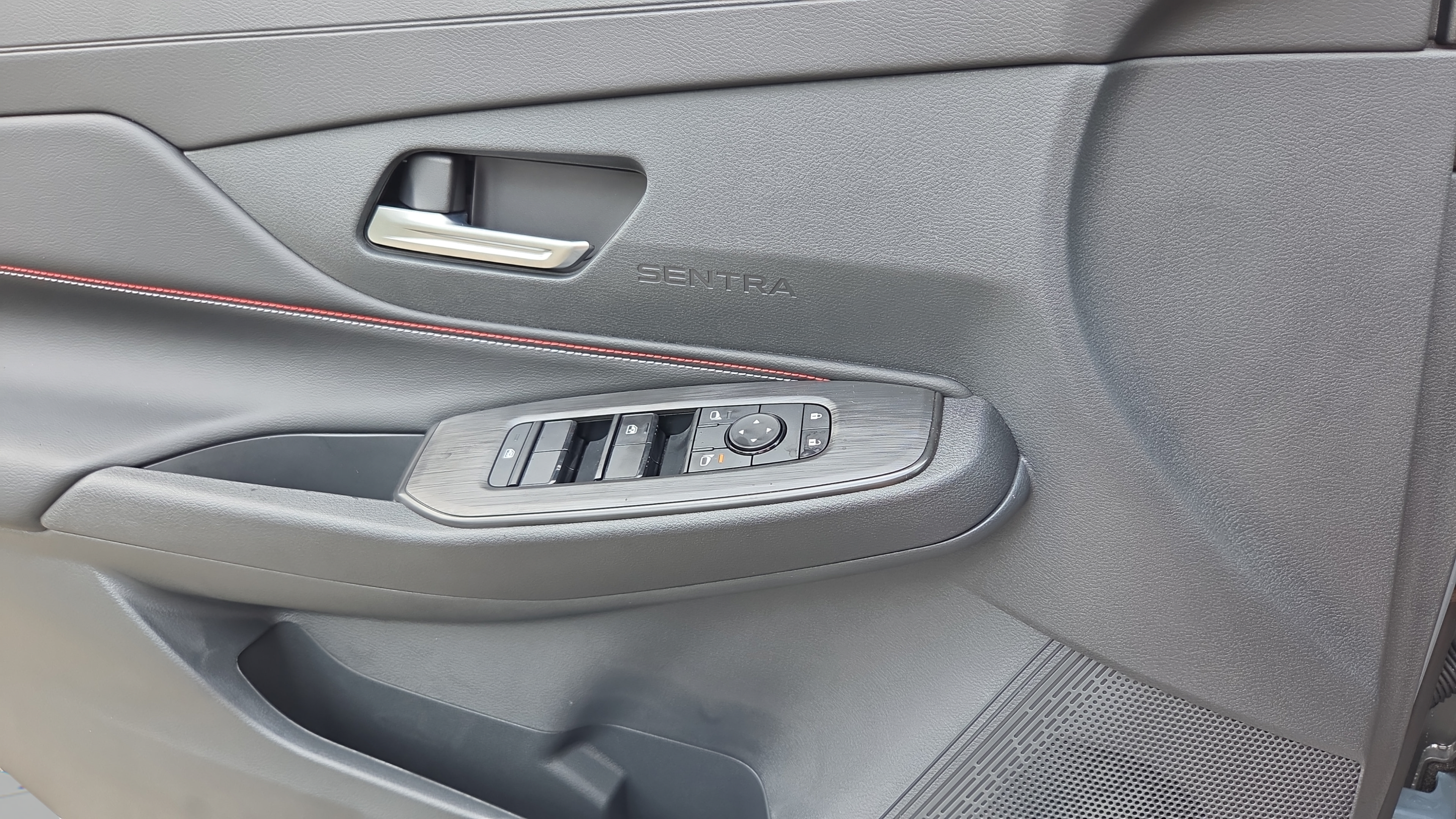 New 2027 Nissan Sentra SR w/ SR All Weather Package FWD image 18