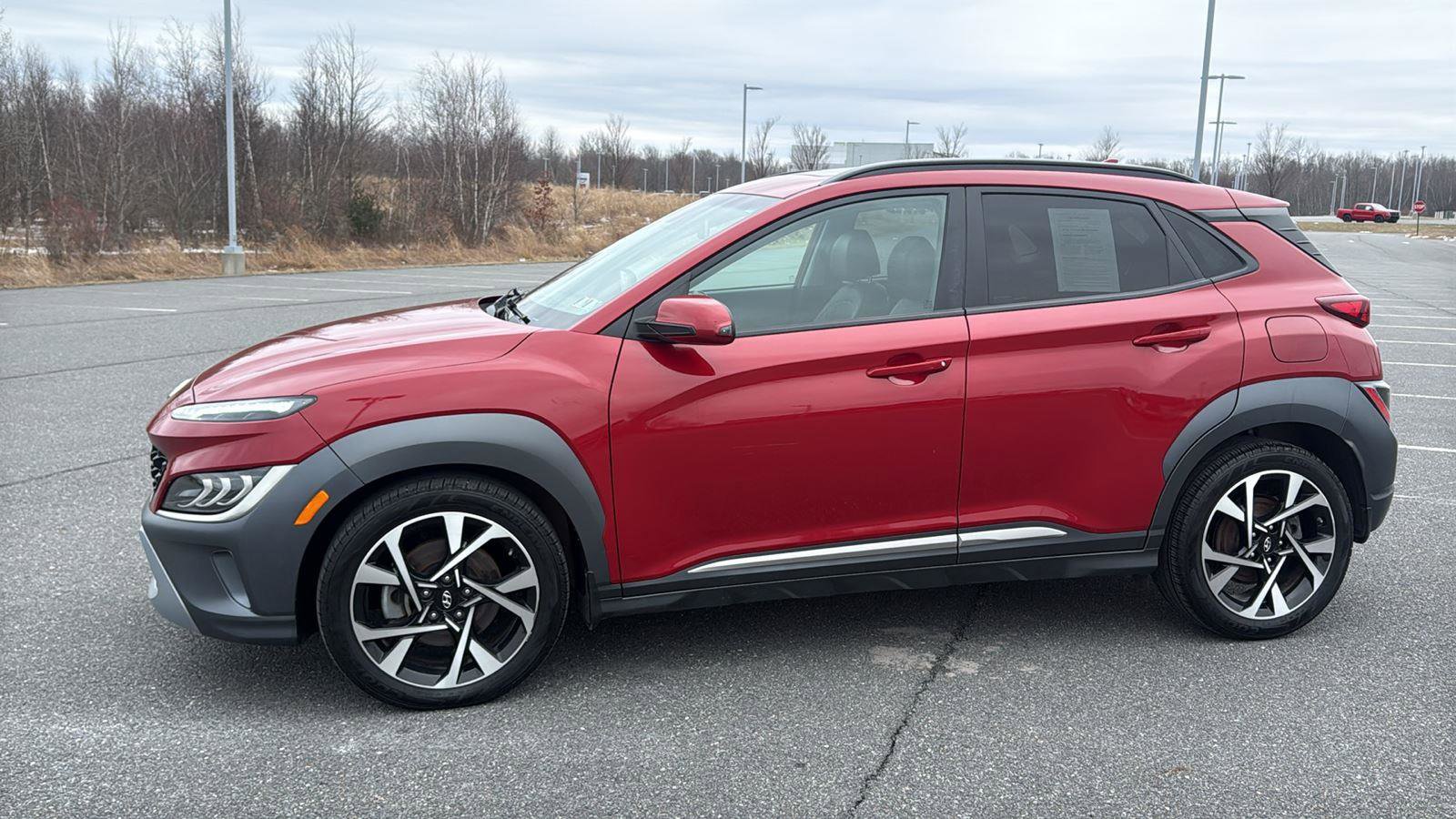 Used 2022 Hyundai Kona Limited image 12