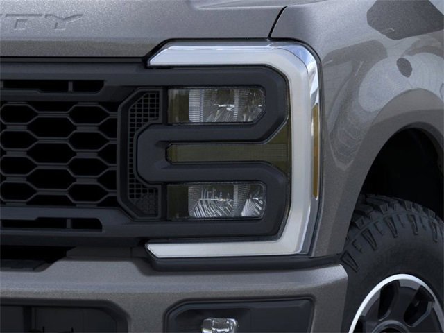 New 2025 Ford F250 Lariat w/ Tremor Off-Road Package image 18