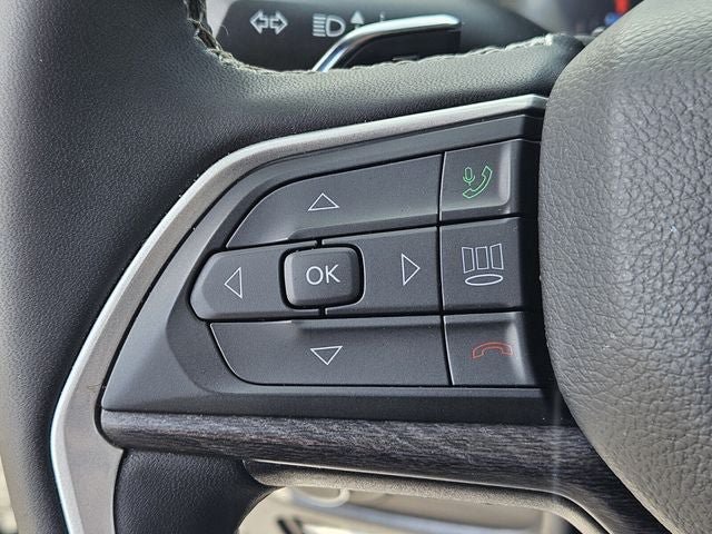 Used 2023 Jeep Grand Cherokee Limited RWD image 32