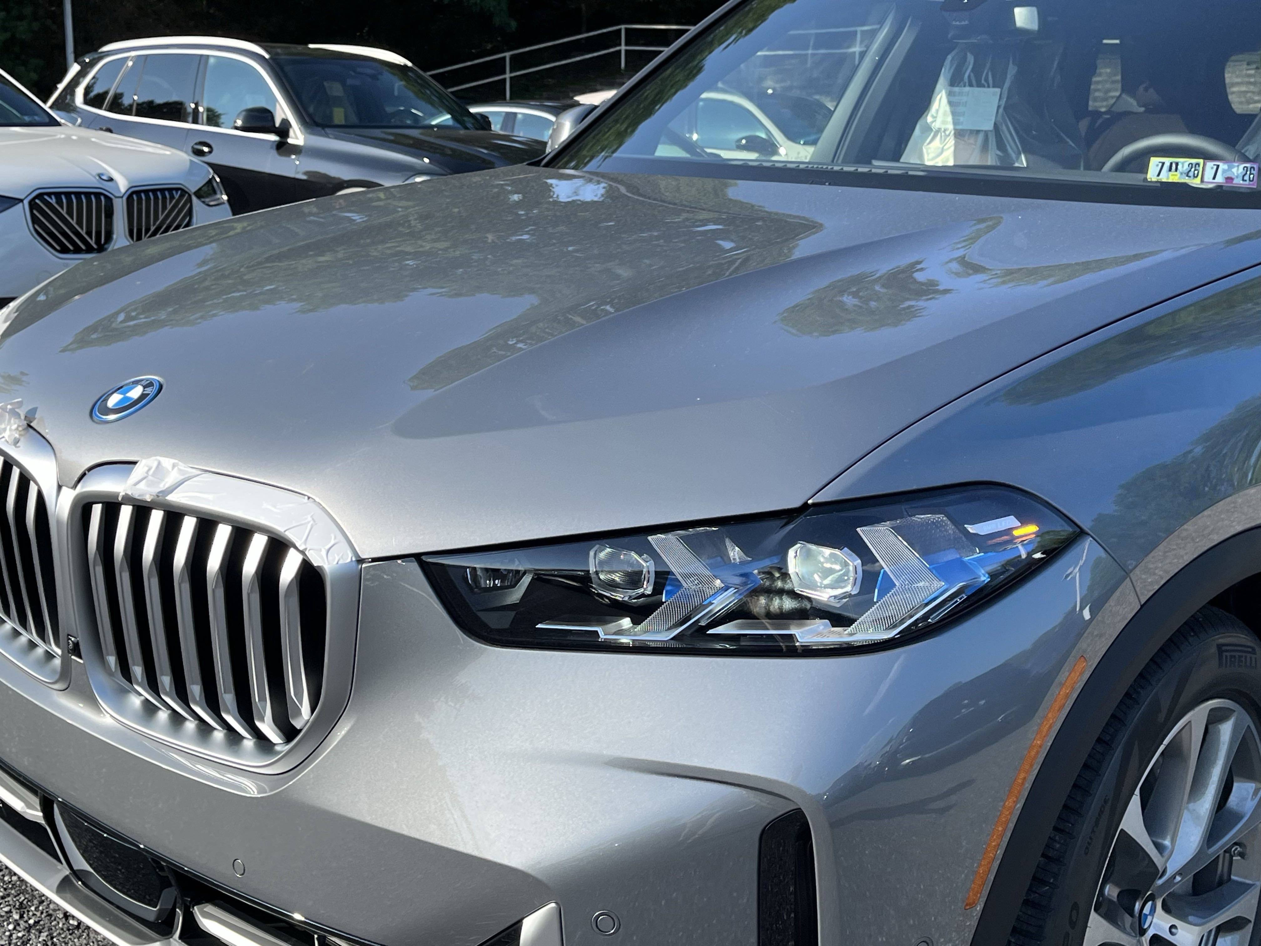 Used 2026 BMW X5 xDrive50e image 4