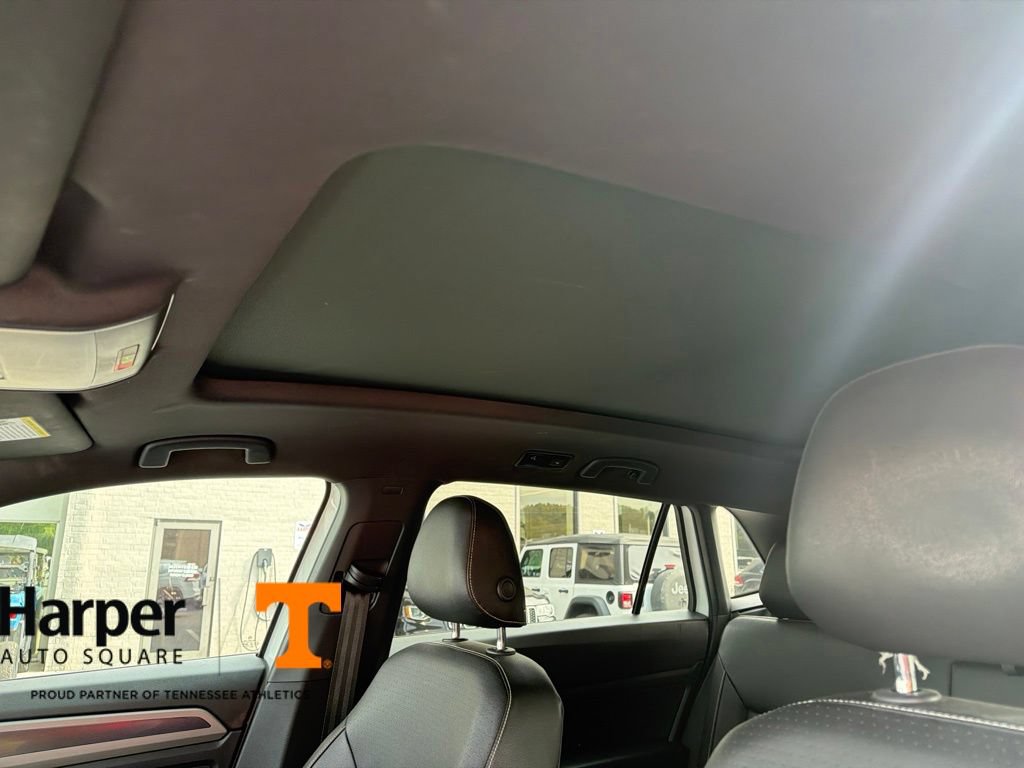 Used 2020 Volkswagen Atlas Cross Sport SEL FWD image 18