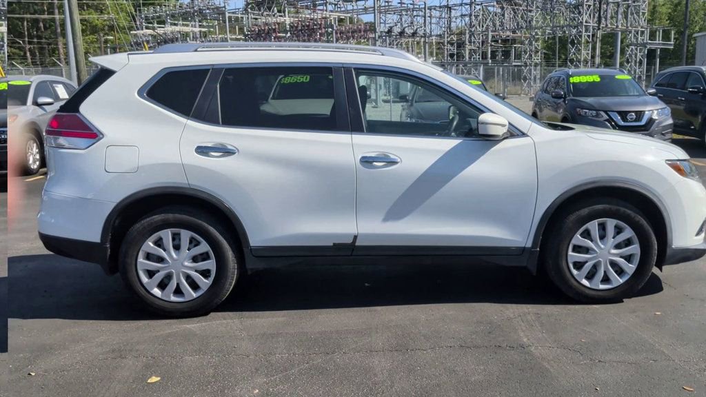 Used 2016 Nissan Rogue S w/ Appearance Package FWD image 9