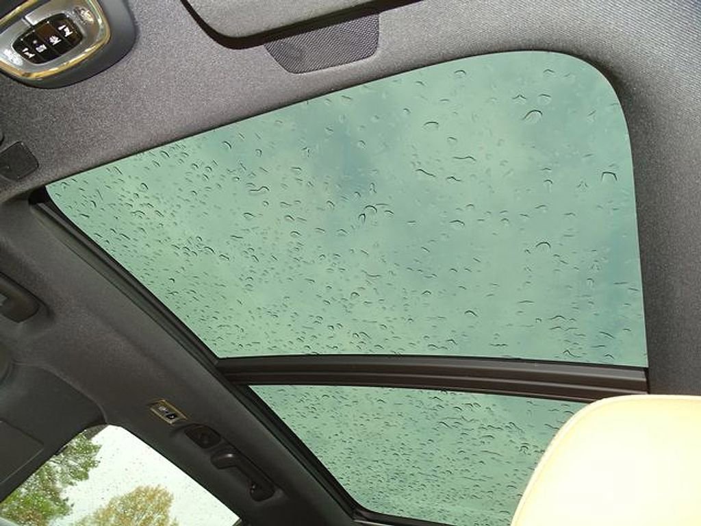 Used 2018 Volvo XC90 T6 Momentum w/ Convenience Package image 11