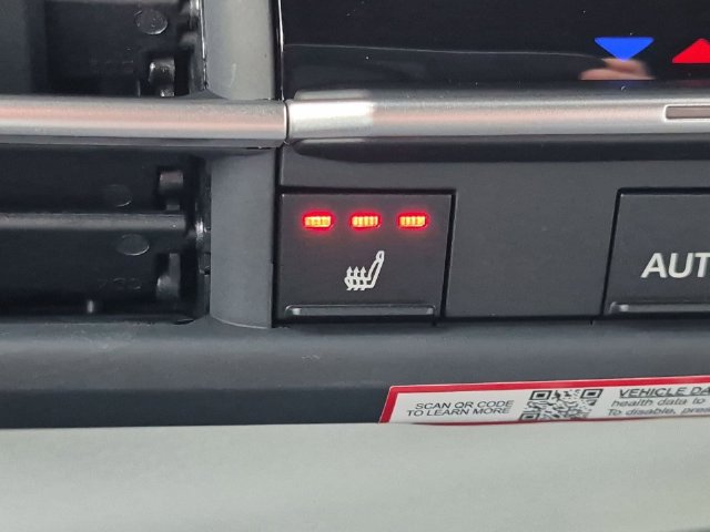 Certified 2026 Toyota Sienna XSE FWD image 24