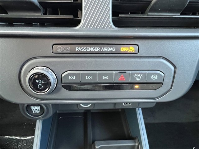 New 2025 Ford Maverick XLT w/ XLT Luxury Package image 16