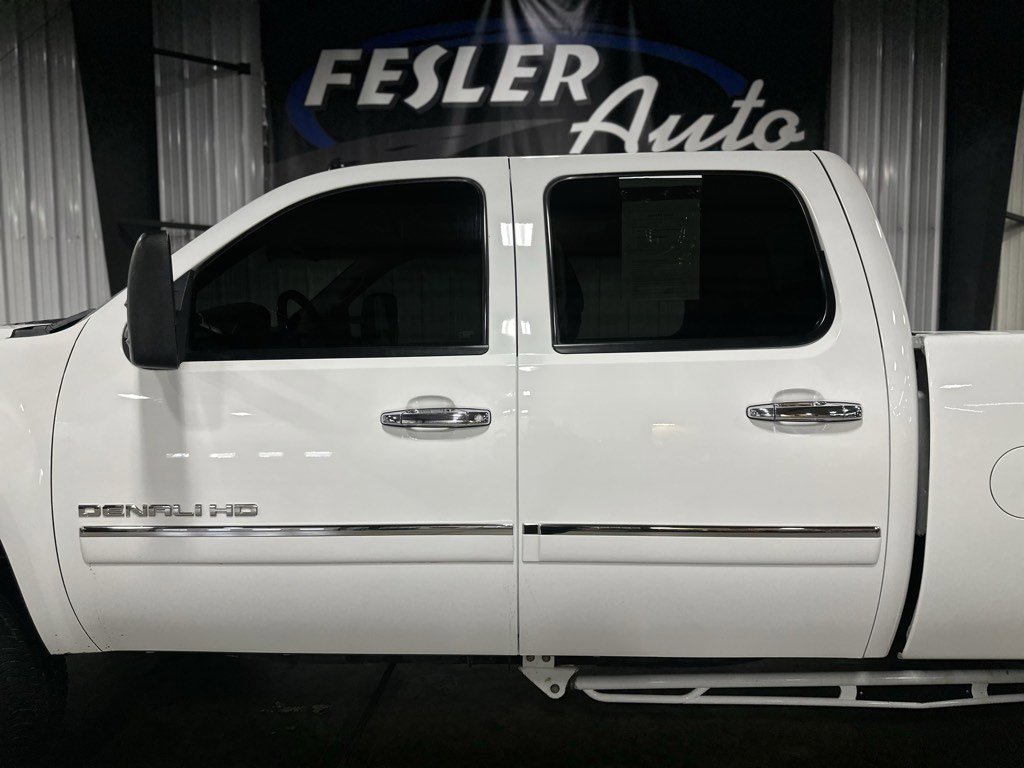Used 2014 GMC Sierra 2500 Denali w/ Suspension Package, Off-Road image 38