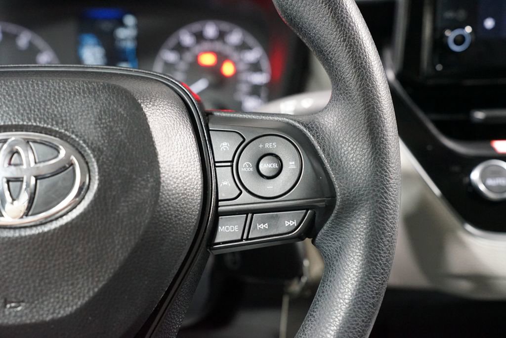 Certified 2025 Toyota Corolla LE image 13