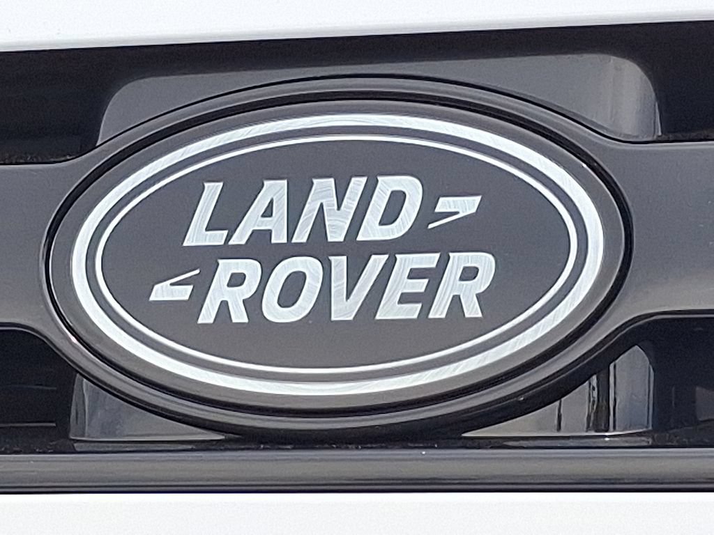 New 2026 Land Rover Defender 110 X-Dynamic SE AWD/4WD image 19