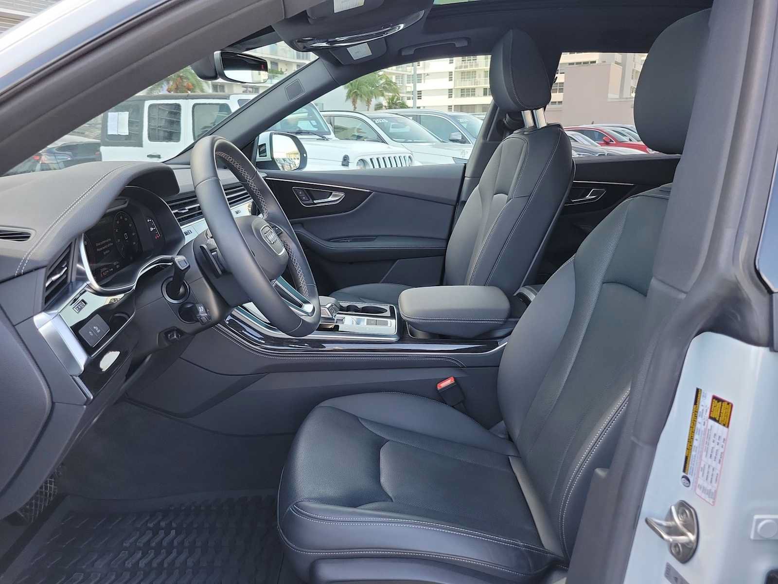 Certified 2024 Audi Q8 Premium Plus w/ Premium Plus Package AWD/4WD image 15