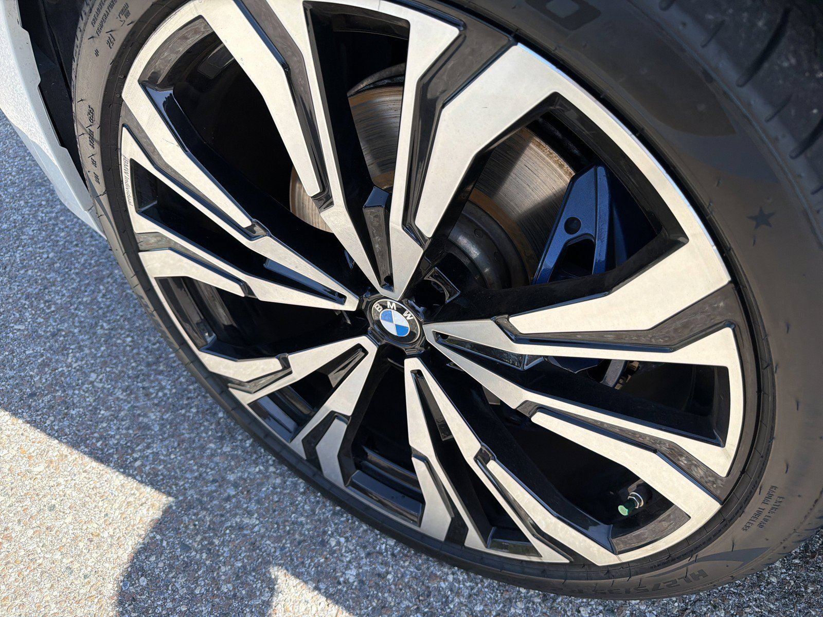 Used 2024 BMW X7 M60i w/ Executive Package AWD/4WD image 9
