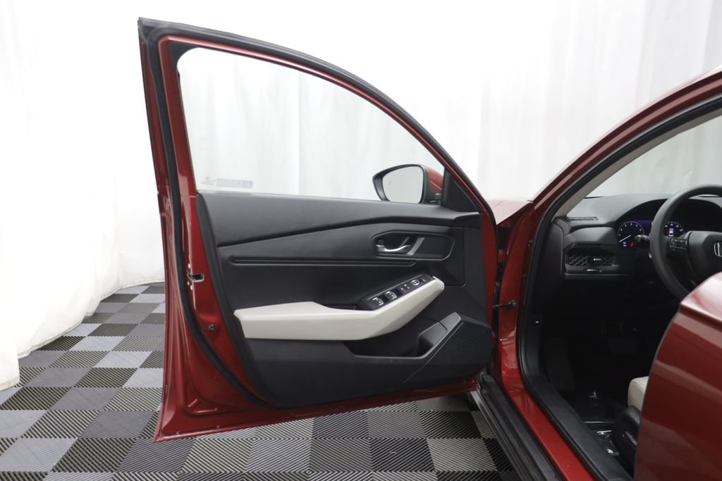 Used 2023 Honda Accord EX image 4