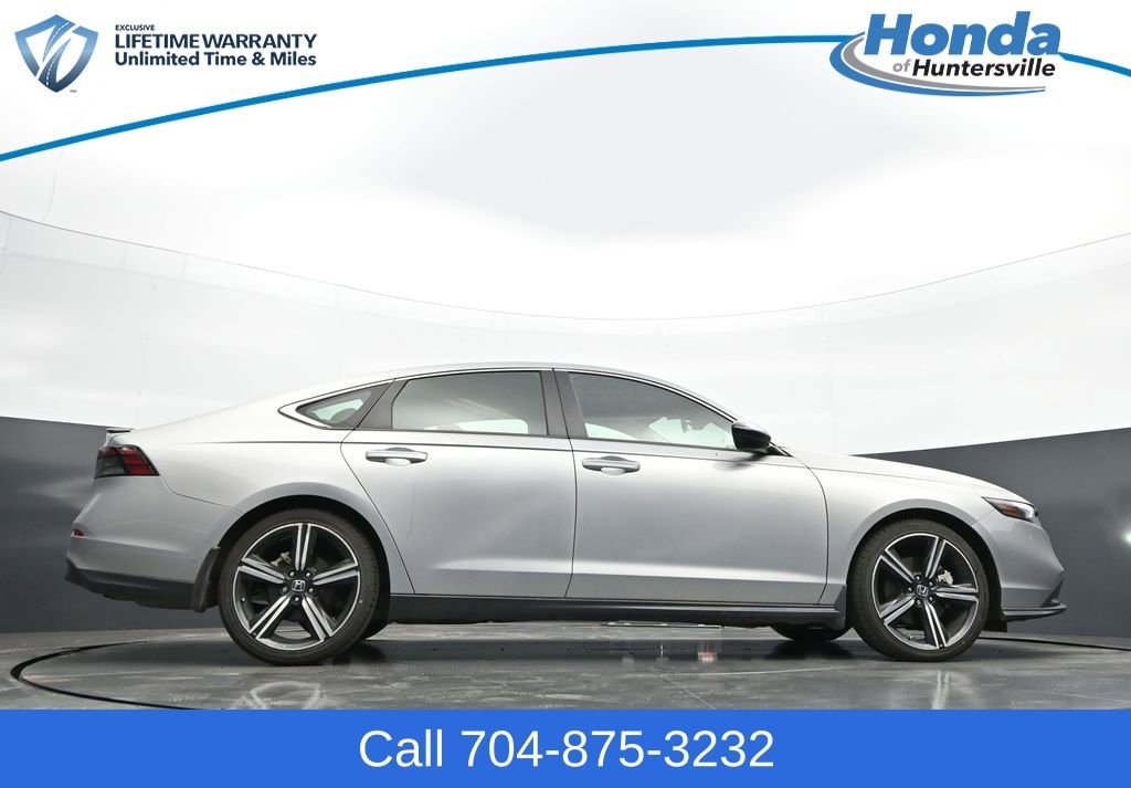 Used 2024 Honda Accord Sport image 30