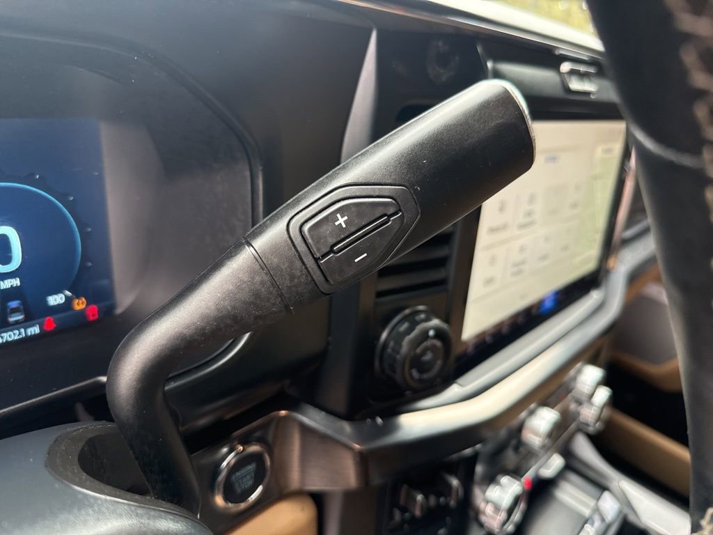 Used 2025 Ford F350 Lariat w/ Lariat Ultimate Package image 19