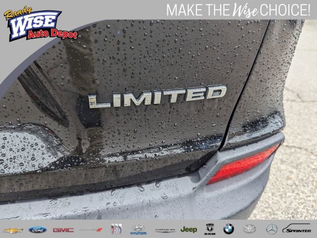 Used 2020 Jeep Cherokee Limited image 24