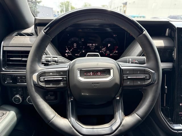 Used 2026 GMC Yukon AT4 w/ AT4 Premium Plus Package AWD/4WD image 19