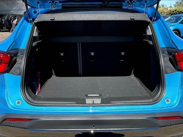 New 2026 Chevrolet Trax ACTIV w/ Driver Confidence Package FWD image 17