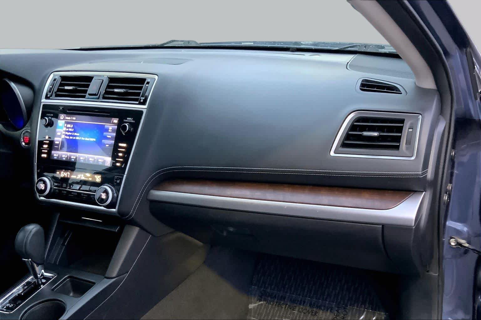 Used 2018 Subaru Outback 2.5i Limited AWD/4WD image 18