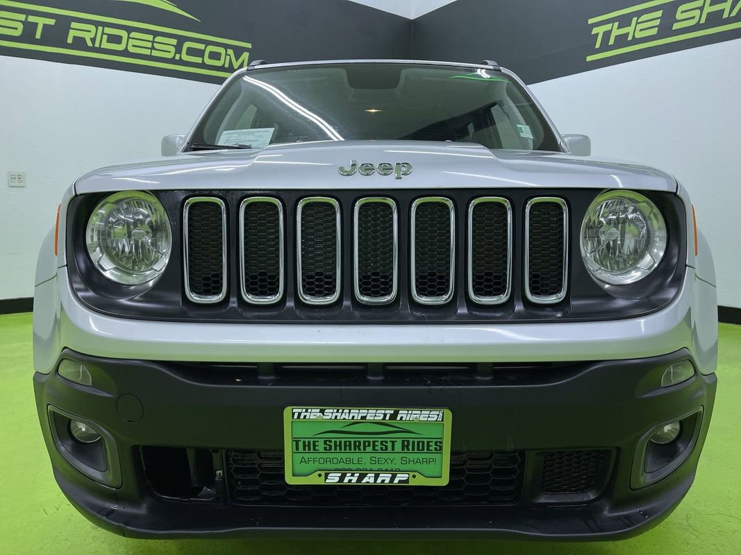 Used 2018 Jeep Renegade Latitude image 3
