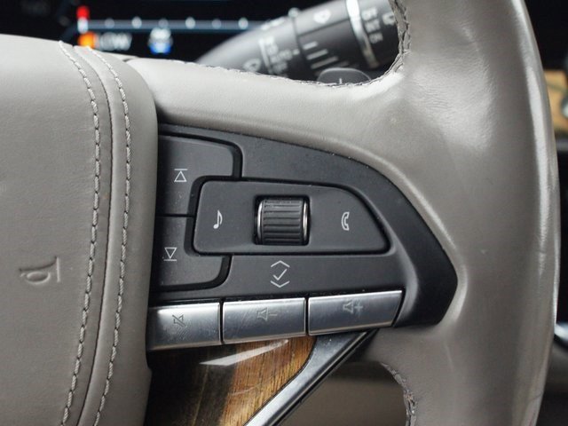 Used 2021 Cadillac Escalade ESV Premium Luxury Platinum image 11