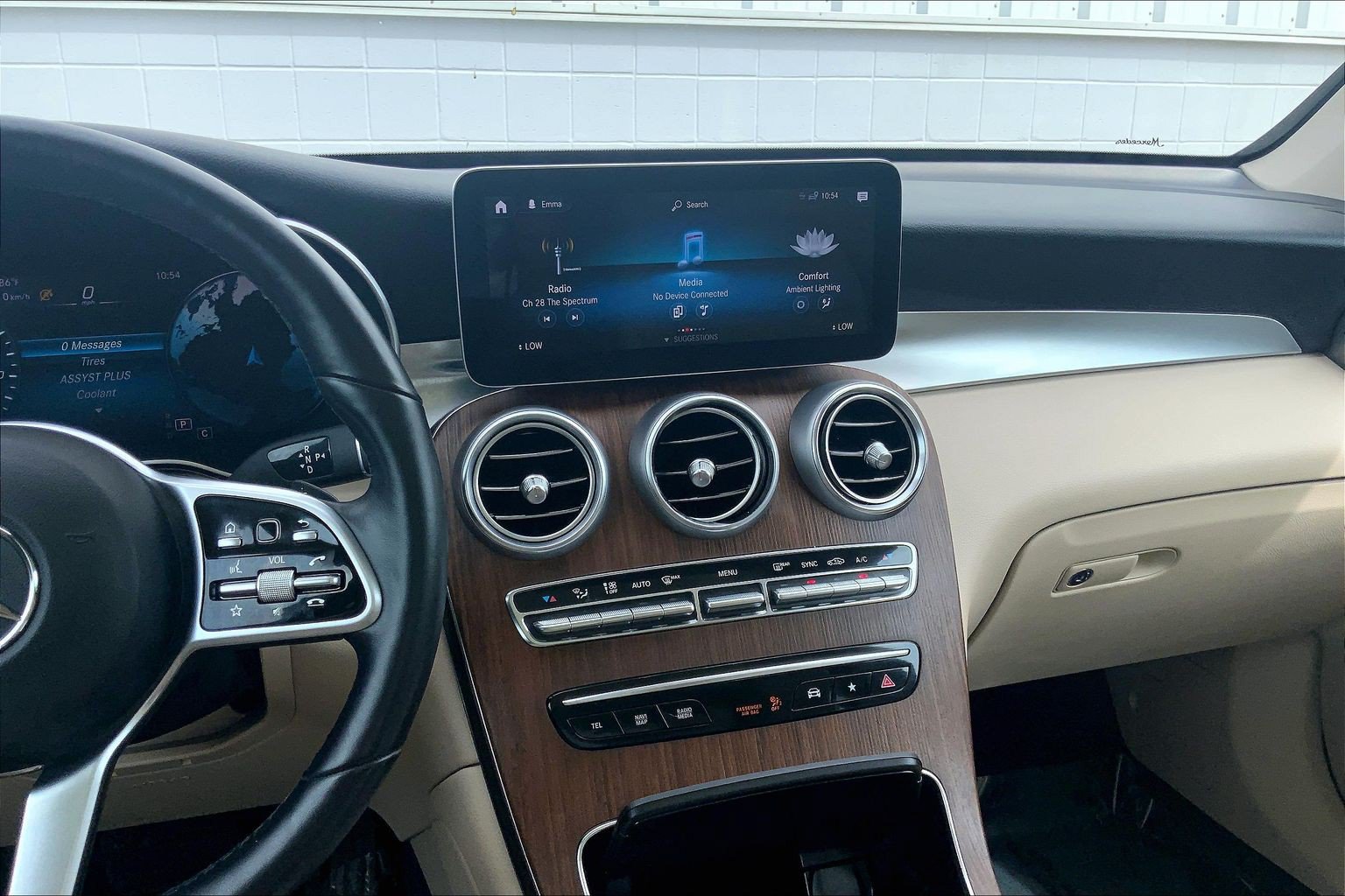 Used 2022 Mercedes-Benz GLC 300 4MATIC w/ Premium Package Lite image 7