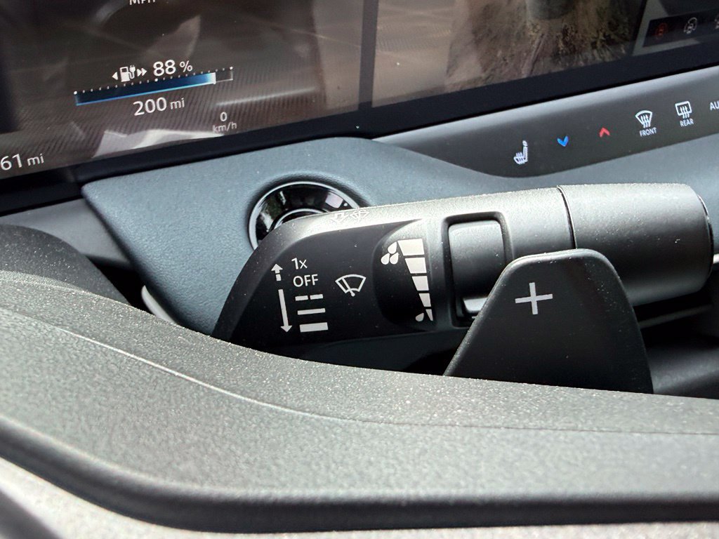 New 2026 Nissan Leaf SV Plus w/ Floor Mat Package (SV+) FWD image 22