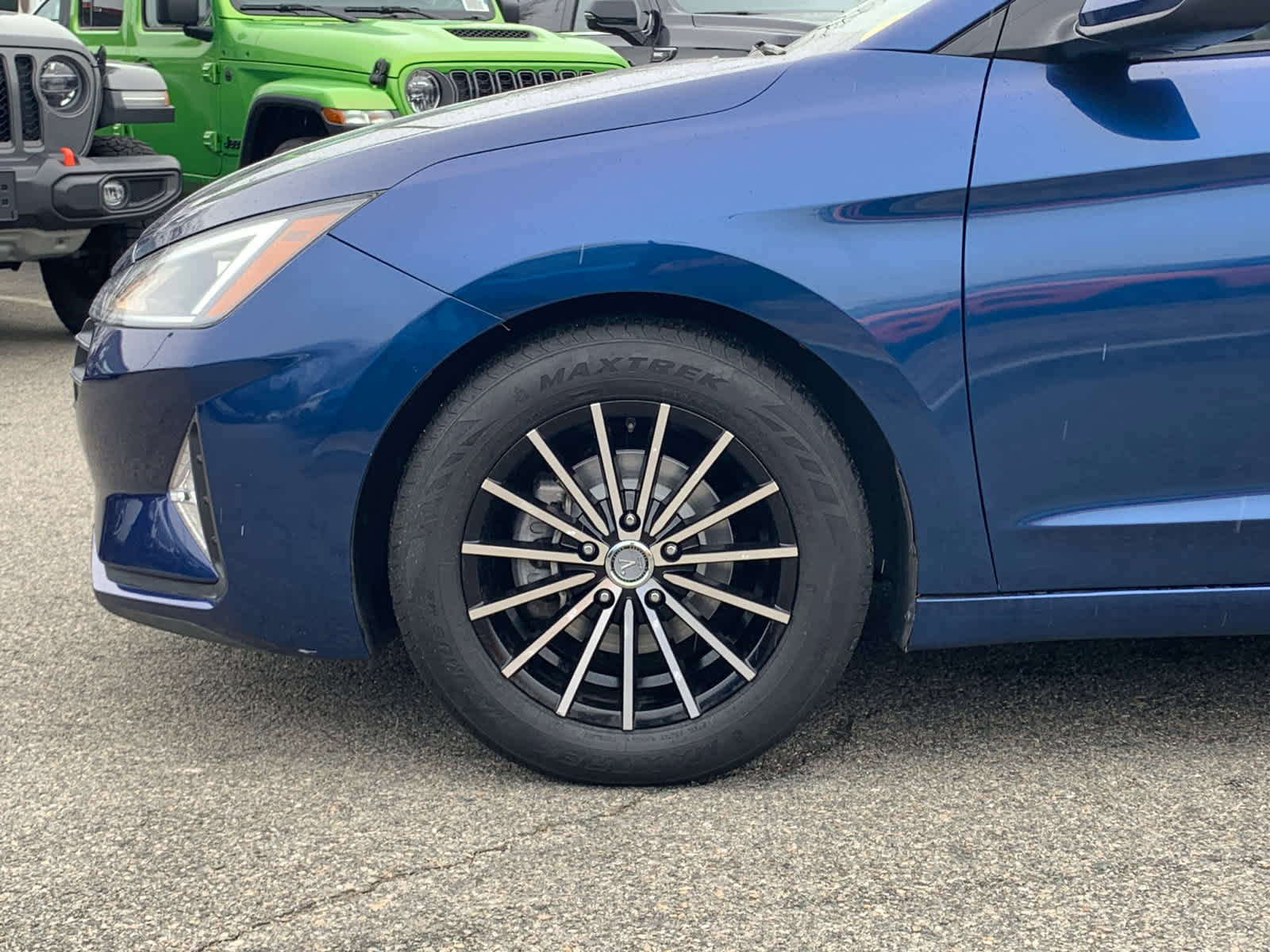 Used 2020 Hyundai Elantra SE image 11