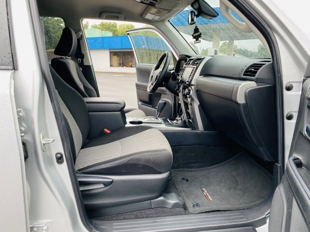 Used 2024 Toyota 4Runner SR5 image 17