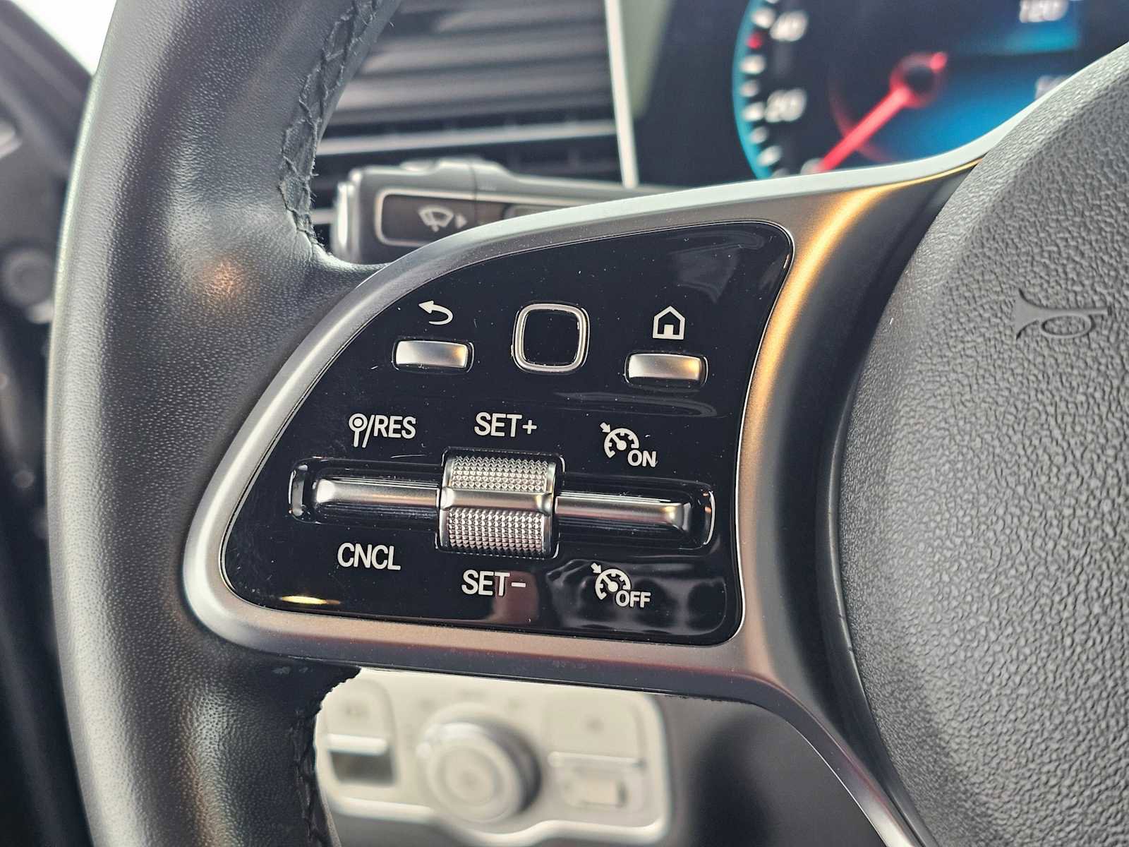 Used 2023 Mercedes-Benz GLE 350 4MATIC image 27