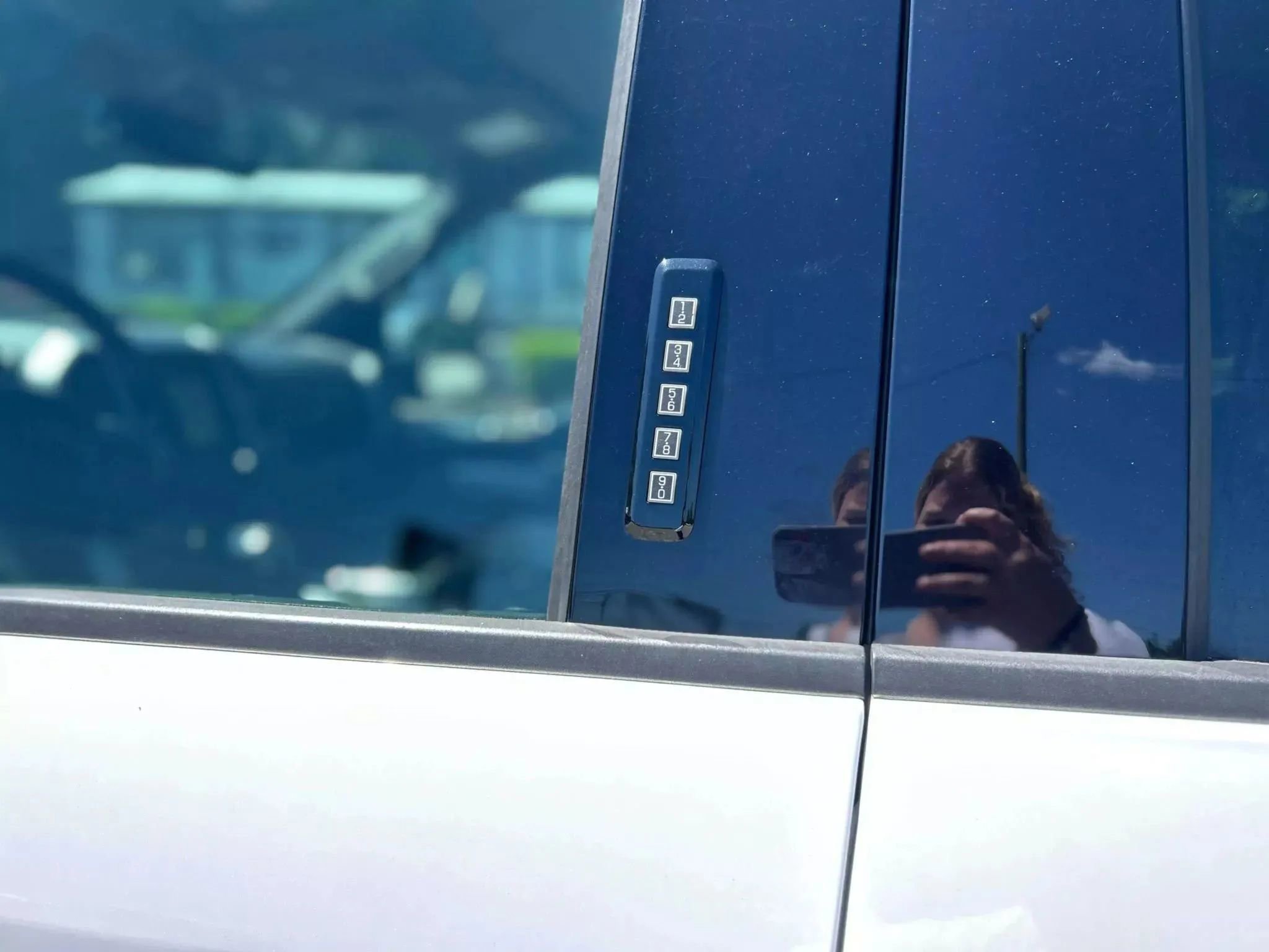 Used 2018 Ford F150 Lariat image 11