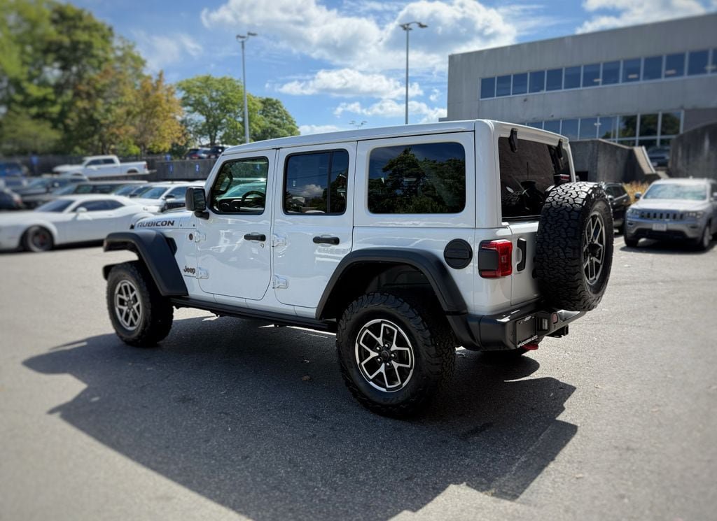 Used 2025 Jeep Wrangler Unlimited Rubicon w/ Safety Group AWD/4WD image 12