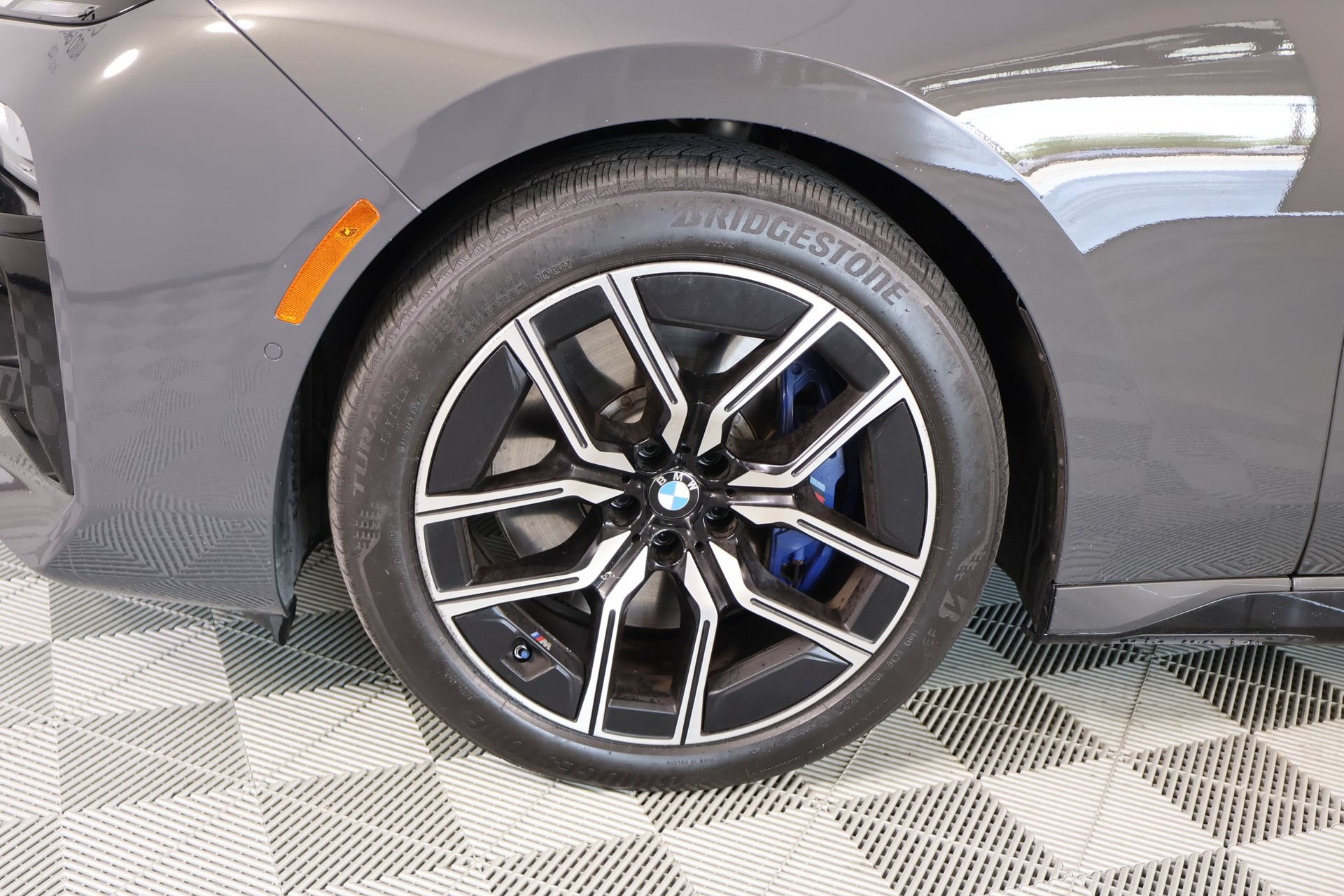 Used 2023 BMW 740i RWD image 20