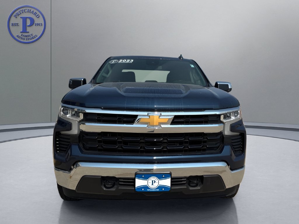 Used 2023 Chevrolet Silverado 1500 LT AWD/4WD image 5