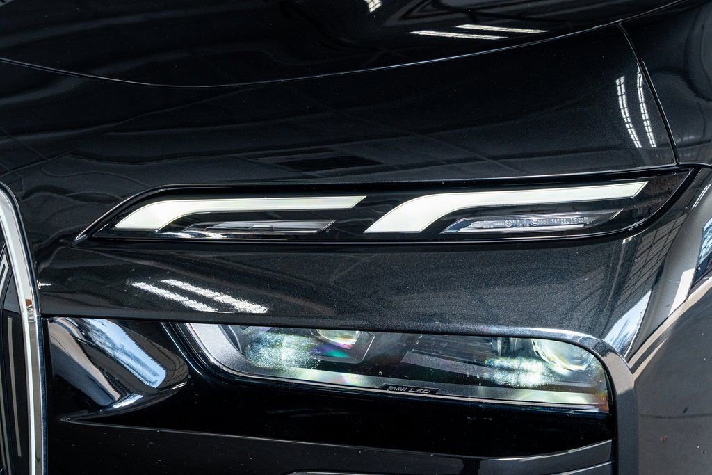 Used 2023 BMW 740i 740i w/ Parking Assistance Package image 13