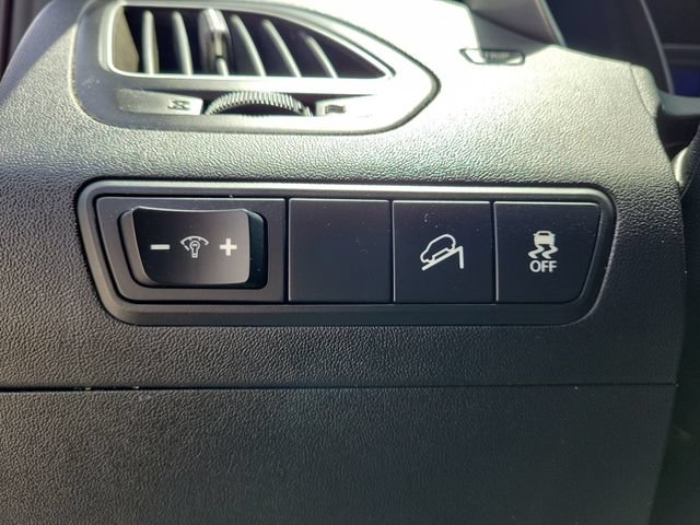 Used 2011 Hyundai Tucson GLS FWD image 23