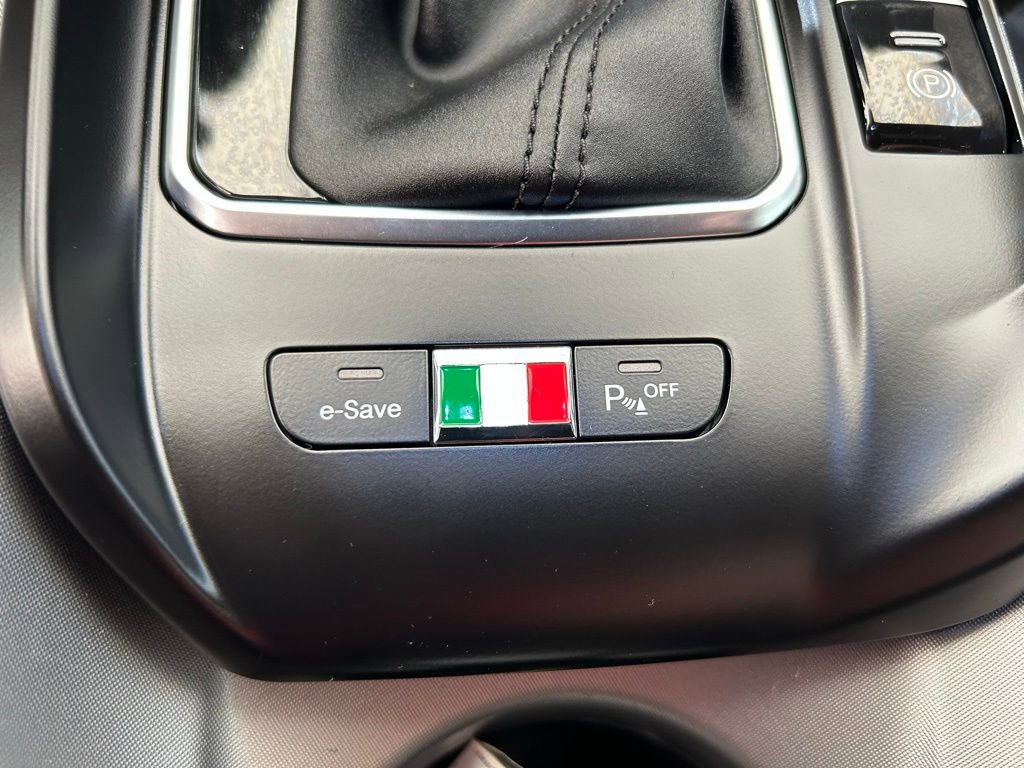 New 2024 Alfa Romeo Tonale Veloce w/ Active Assist Package image 25