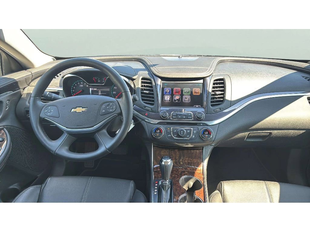 Used 2015 Chevrolet Impala LT w/ Convenience Package image 13