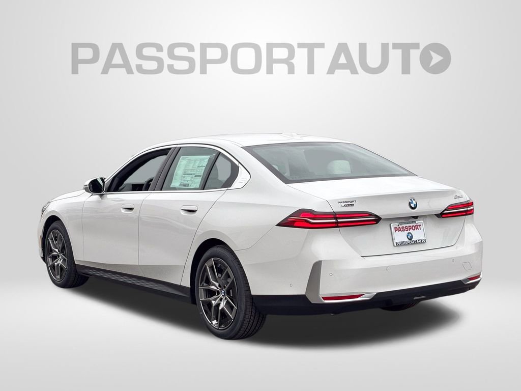 New 2026 BMW 530i xDrive w/ Premium Package image 3