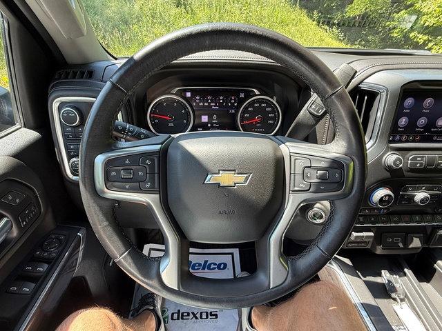 Used 2022 Chevrolet Silverado 2500 LTZ w/ LTZ Plus Package AWD/4WD image 23