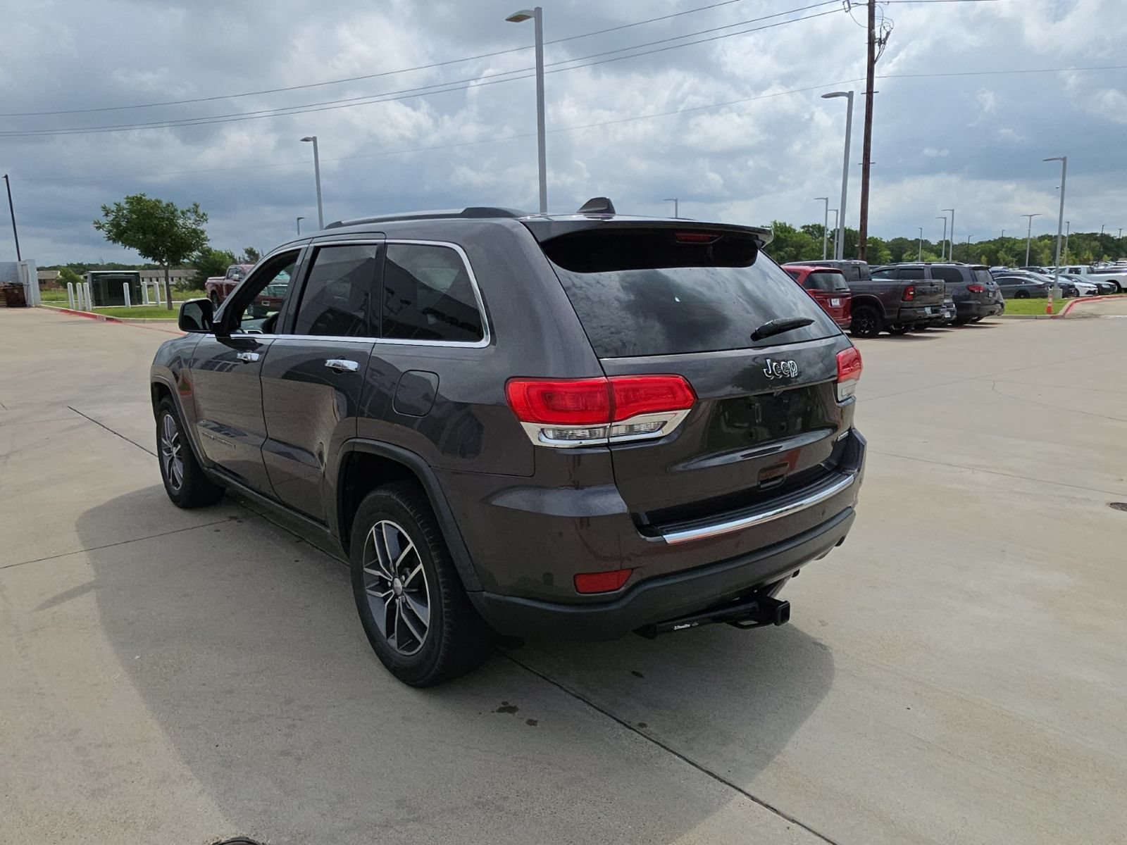 Used 2017 Jeep Grand Cherokee Limited RWD video 3