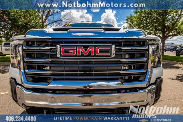 Used 2024 GMC Sierra 3500 SLT w/ SLT Premium Package AWD/4WD image 7