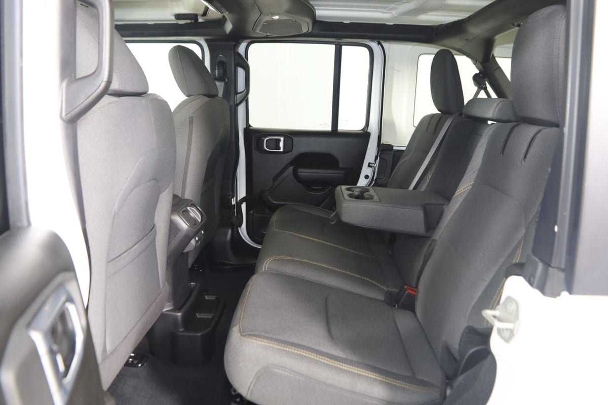 Used 2024 Jeep Wrangler Unlimited w/ Convenience Group AWD/4WD image 44