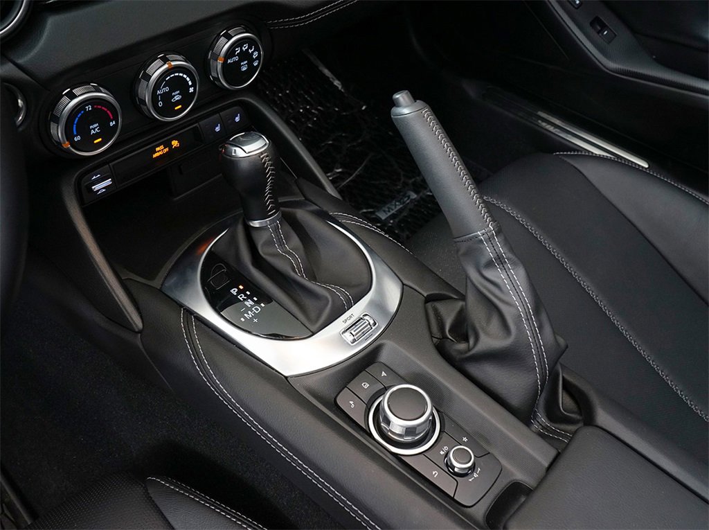 Used 2024 MAZDA MX-5 Miata RF Grand Touring image 18