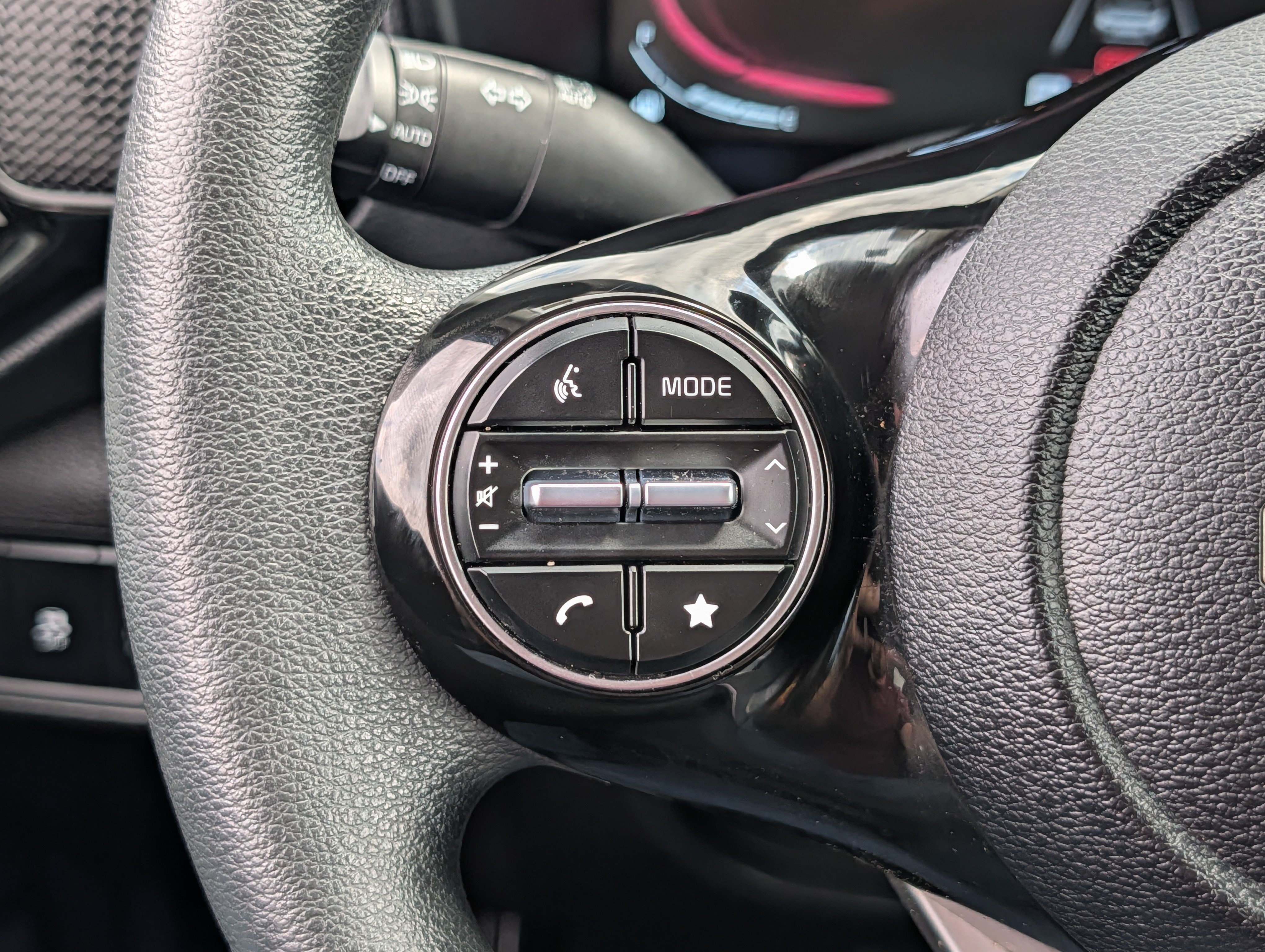 Certified 2025 Kia Soul S FWD image 31