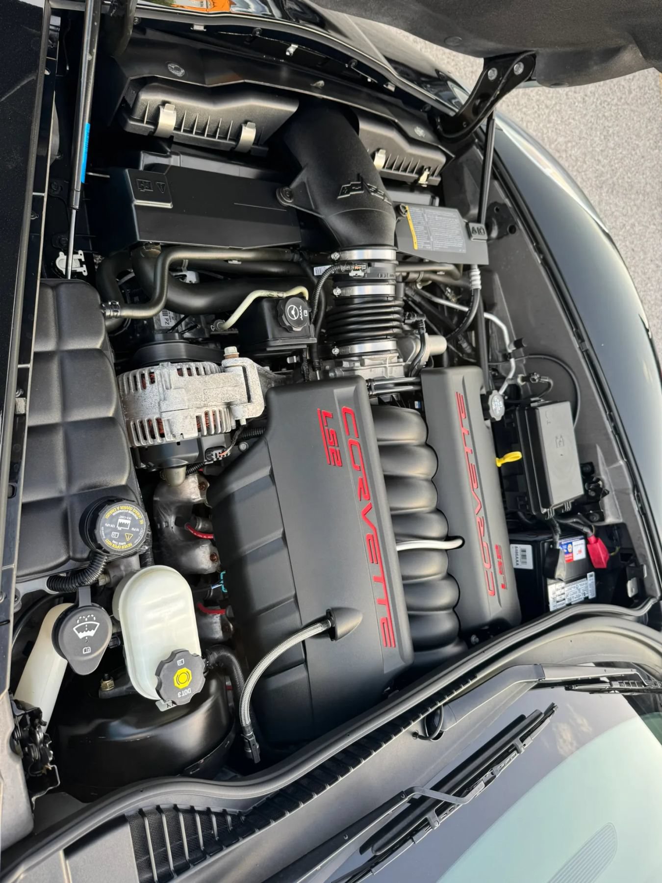 Used 2005 Chevrolet Corvette Coupe w/ Preferred Equipment Group RWD image 37