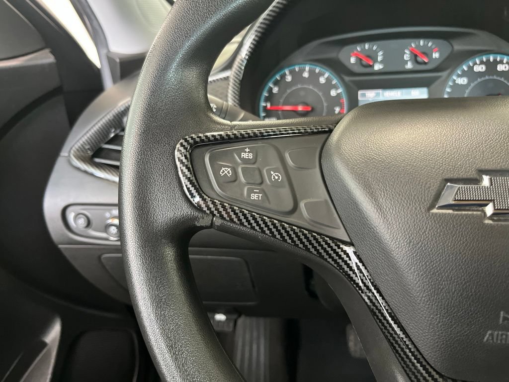 Used 2017 Chevrolet Malibu LT FWD image 6